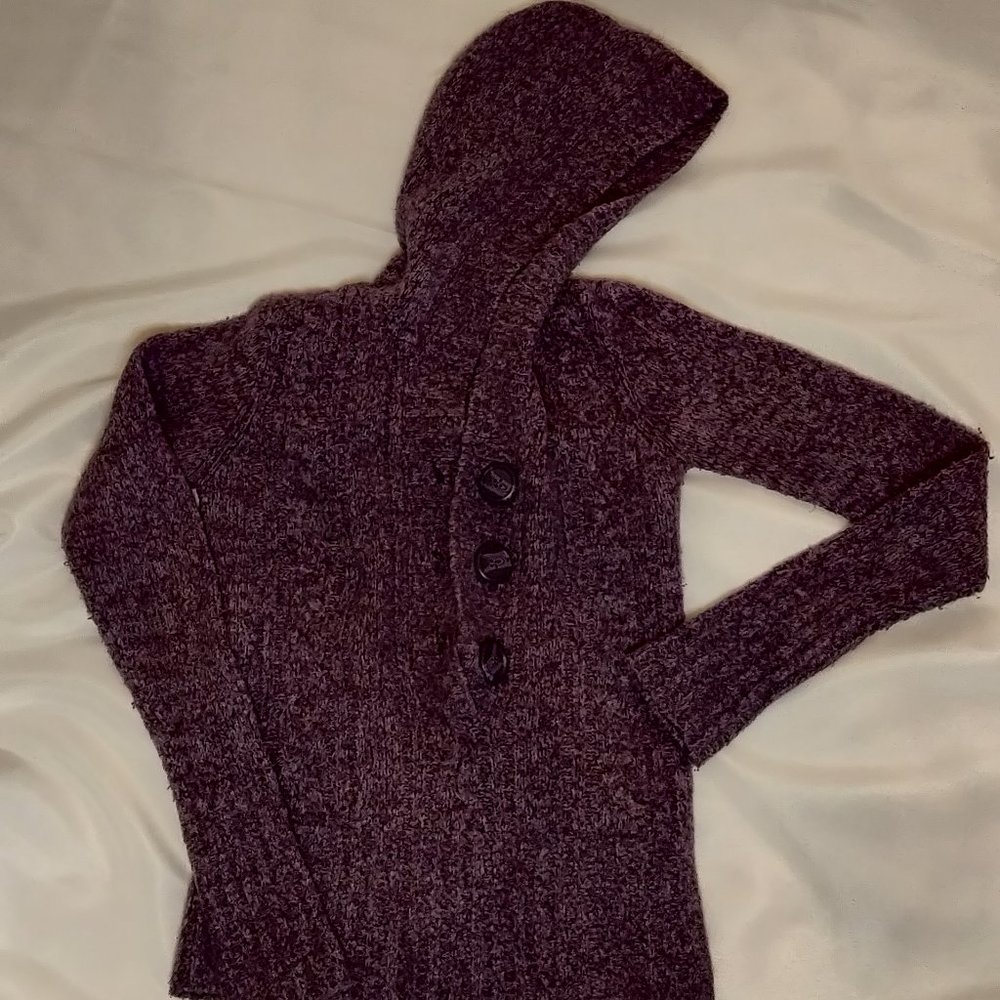 sweater with hood